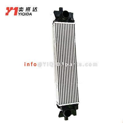Harga yang bagus 31410892 Kondensor AC Intercooler Charge Air Cooler Untuk Volvo V60 S60 XC60 on line